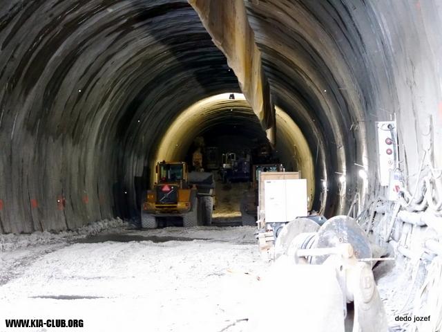 1. 200 m tunela Čebrať