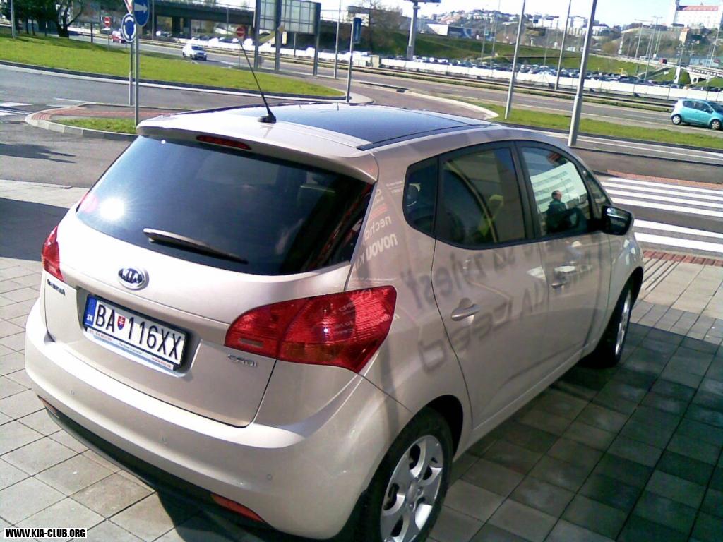 KIA Venga CRDi, vybava TX, farba Champagne Silver 9
