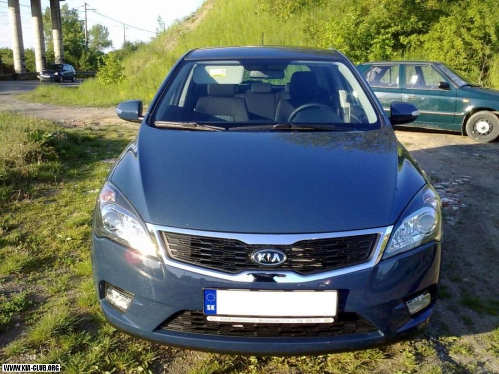 Kia Cee'd 1.4 CVVT EX