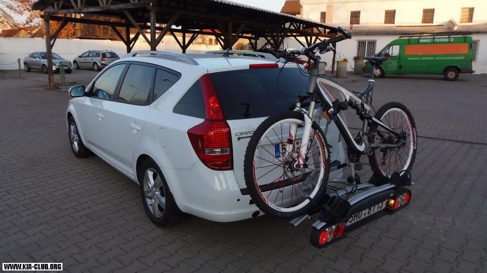 Ceed + cyklonosič Menabo