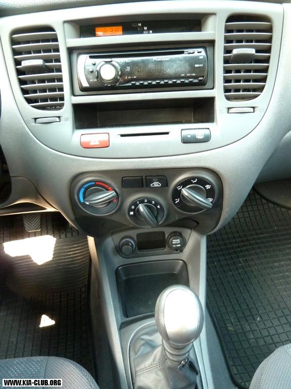 ab img1 15691329 kia-rio-2007-kia-rio-1-4-sporty-edition