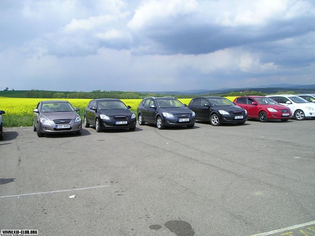 první větší skupina na letišti - 2. Kia-club.org sraz