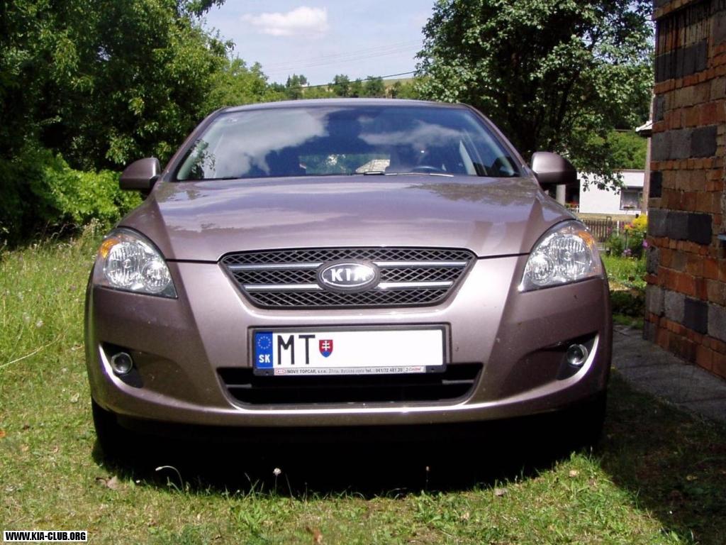 KiaCeed 1.6 benzín 01